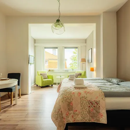 Haus Sonneck - Apartmenthaus - Sonnenterrasse Mit Grill - 1-8 Personen - Ruhige Lage Mit Blick Ueber Braunlage Esterno foto