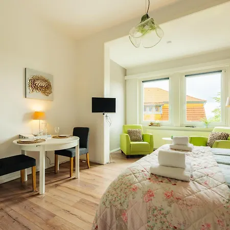 Haus Sonneck - Apartmenthaus - Sonnenterrasse Mit Grill - 1-8 Personen - Ruhige Lage Mit Blick Ueber Braunlage Esterno foto