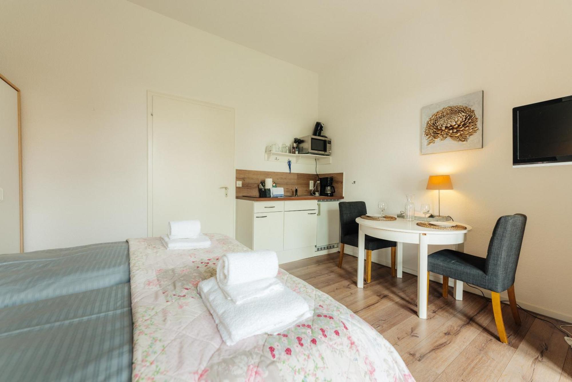 Haus Sonneck - Apartmenthaus - Sonnenterrasse Mit Grill - 1-8 Personen - Ruhige Lage Mit Blick Ueber Braunlage